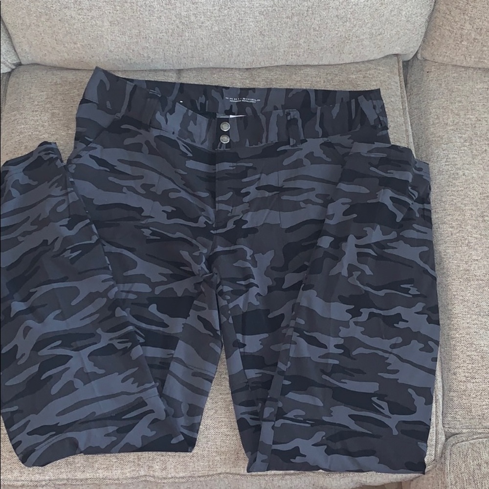 Columbia women’s camo pants